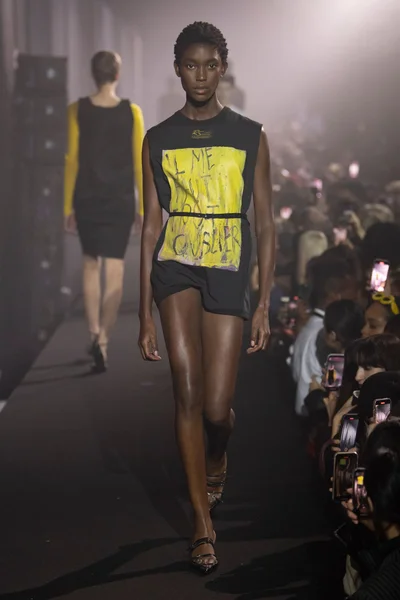 Look 44